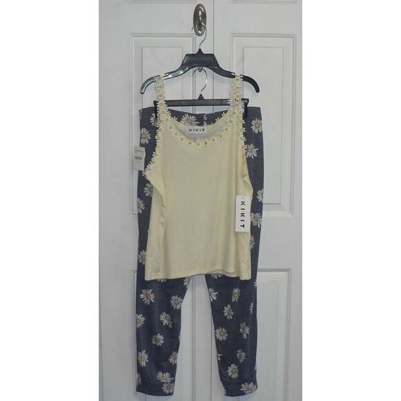 Kikit Women's Daisy Trim Tank & Jogger Pajama Set Navy/Yellow/White Large $50 - Picture 3 of 4